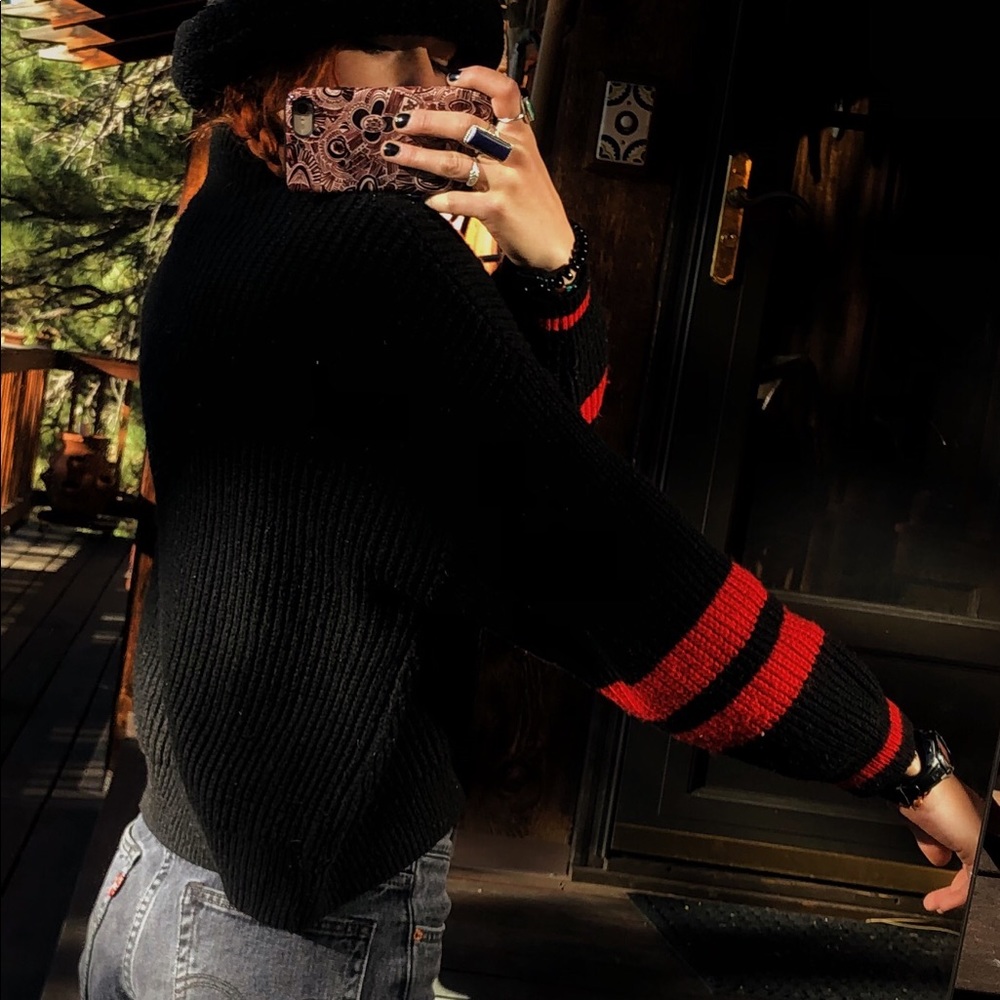 Express Sweater - Picture 2 of 5
